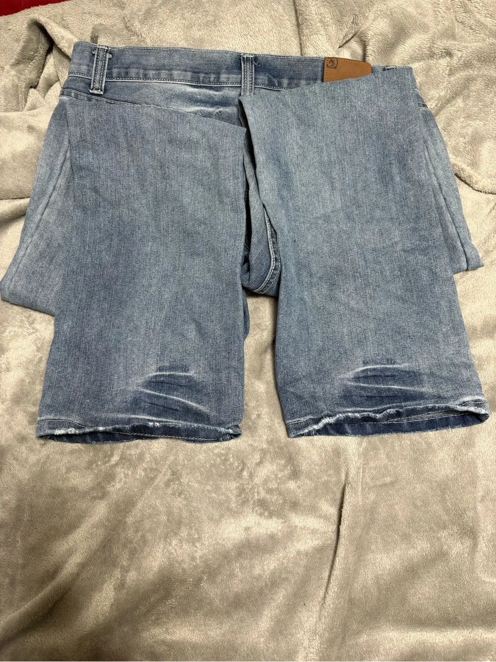 Flypaper Men's Slim Straight Light Blue Distressed Jeans